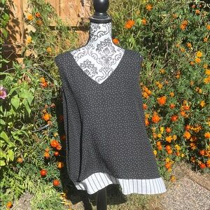 Black and White Polka Dot V-Neck Top